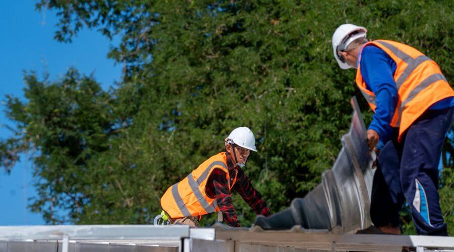 Professional residential roofers in Chapin, IL
